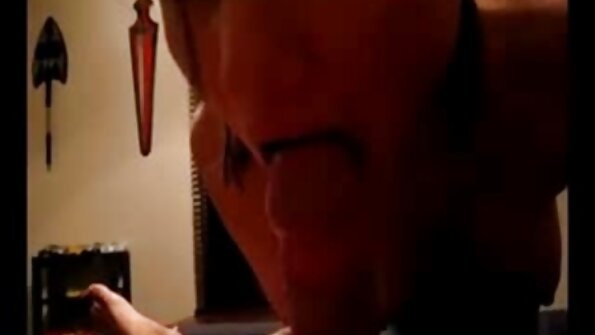 Страстната евро тийнейджърка Даяна прецака, докато порно уеб камери свърши
